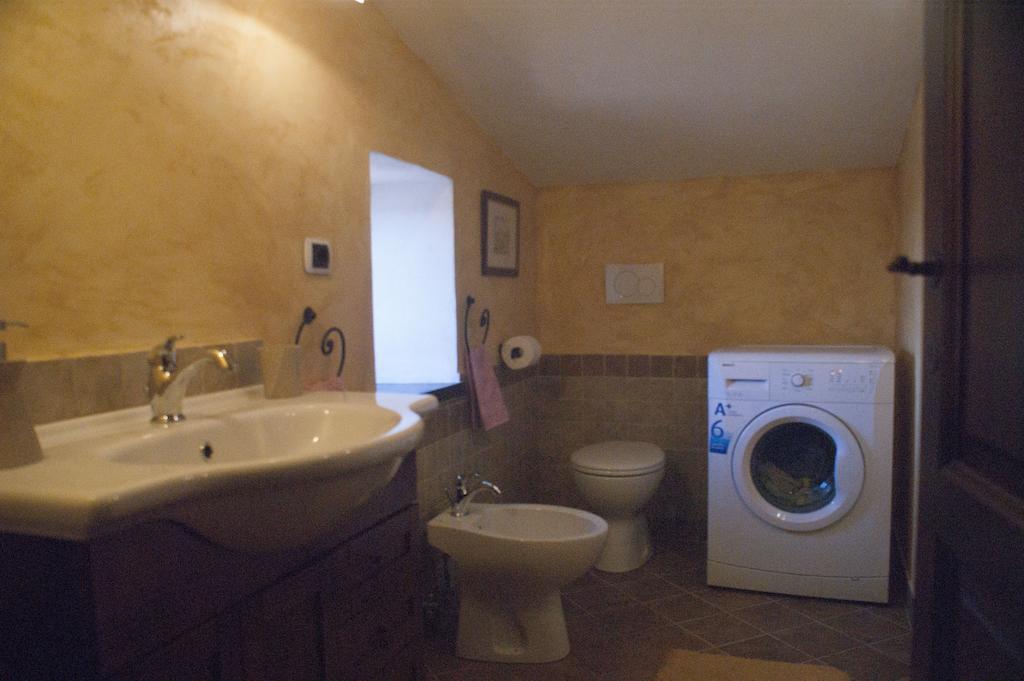 La Casa Del Viandante Villa Radicofani Phòng bức ảnh